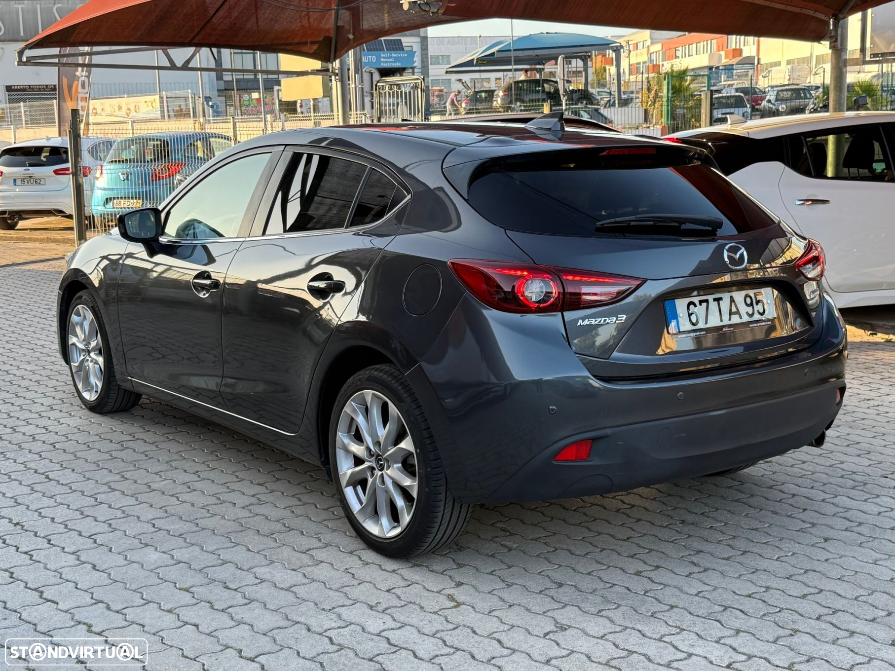 Mazda 3 1.5 Sky-D Excellence Pack Leather Navi - 4