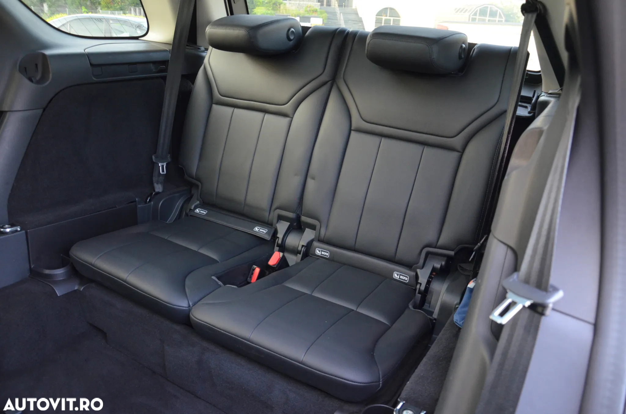 Land Rover Discovery 2.0 L SD4 Ingenium HSE Luxury - 38