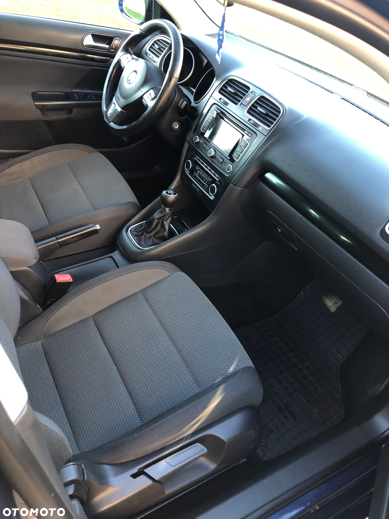 Volkswagen Golf - 11