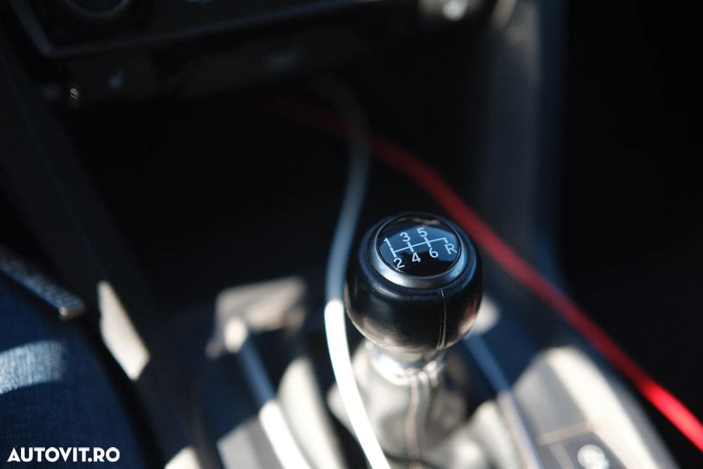 Honda Civic 1.5 VTEC Turbo Sport - 12