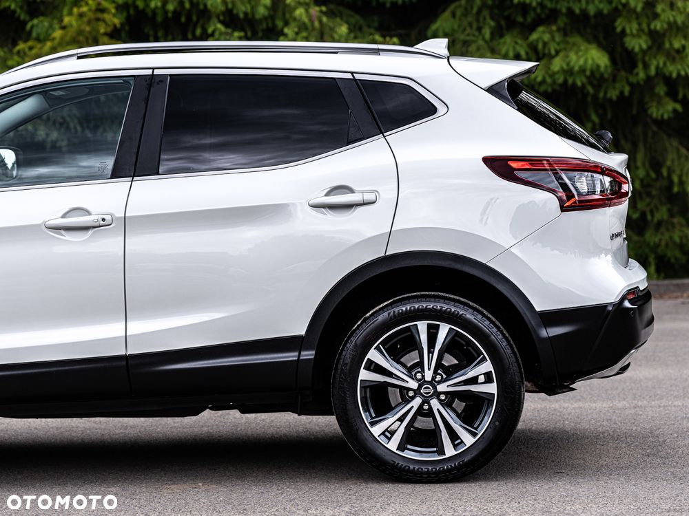 Nissan Qashqai 1.6 DIG-T N-Connecta - 8