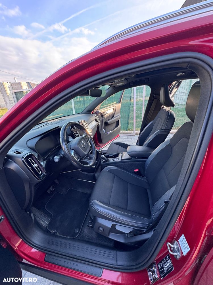 Volvo XC 40 D3 AWD Momentum Pro - 23