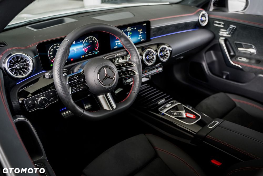 Mercedes-Benz CLA - 15