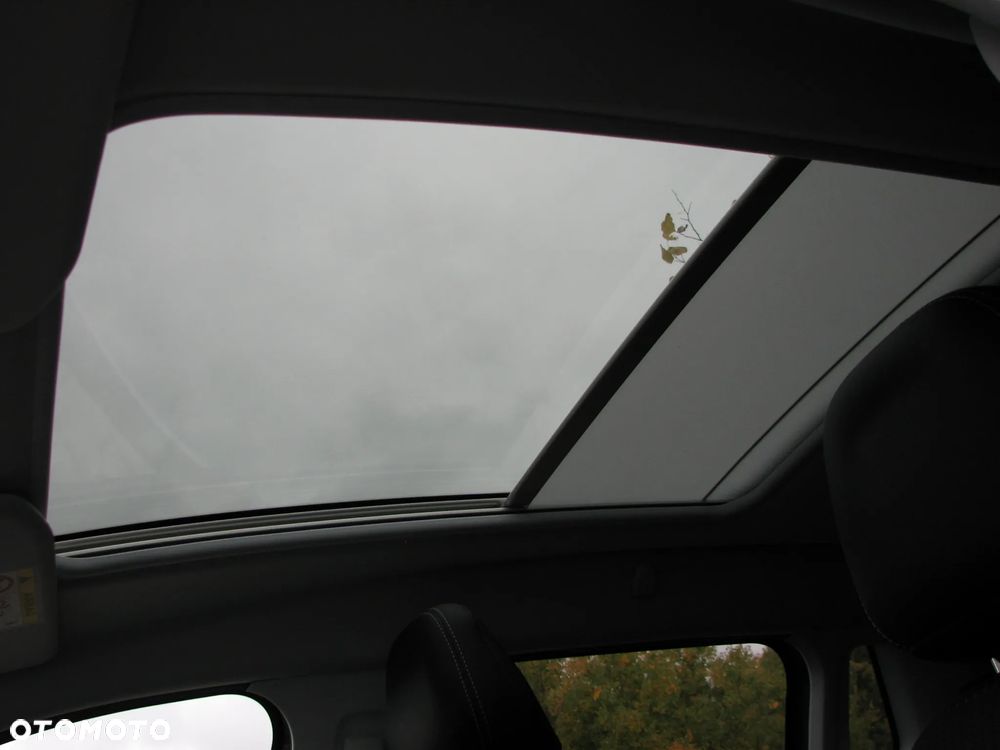 Peugeot 2008 BlueHDi 100 STOP & START Allure - 26