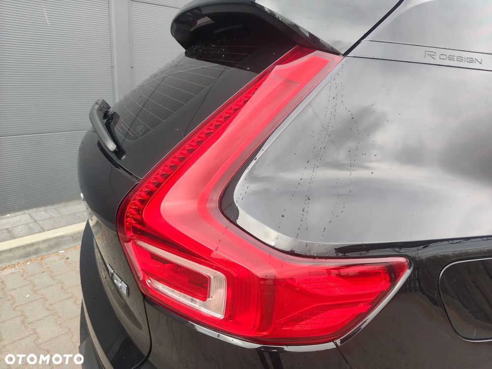 Volvo XC 40 T3 R-Design - 6