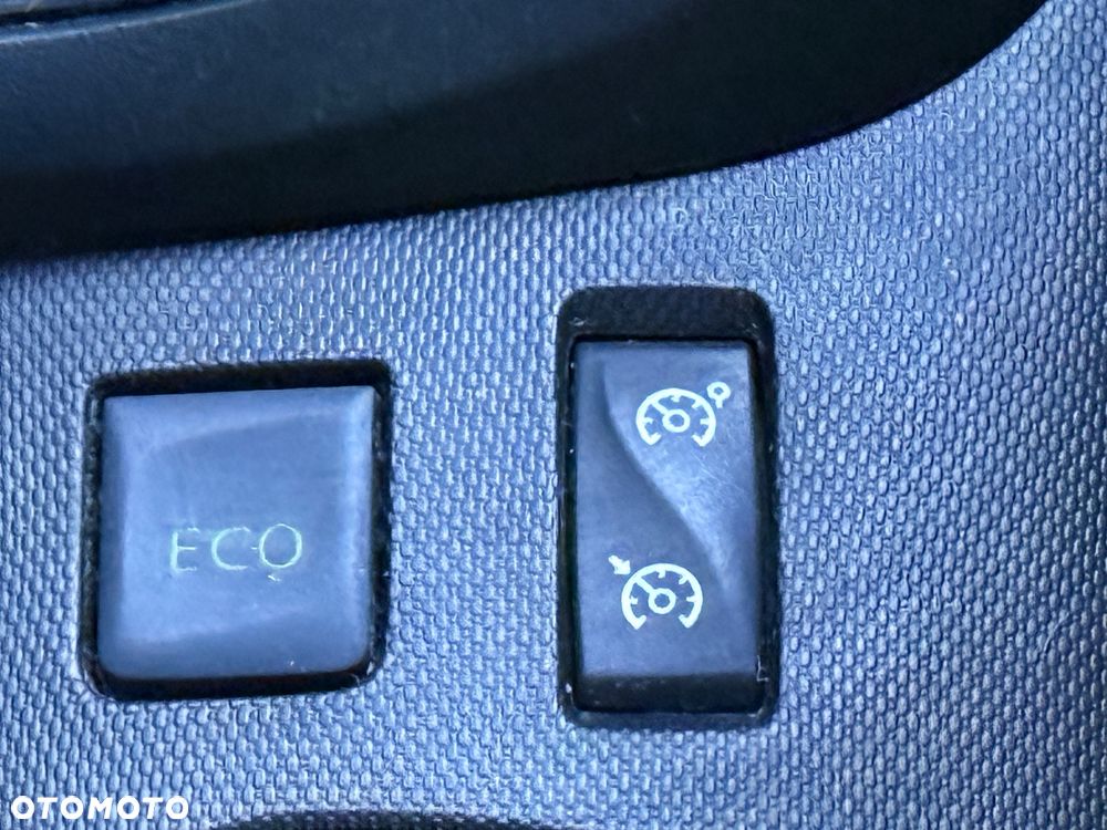 Renault Captur (ENERGY) TCe 90 INTENS - 19