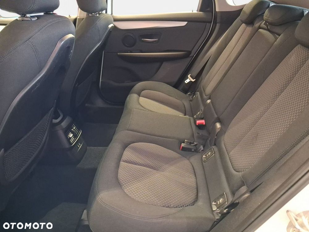 BMW Seria 2 - 18