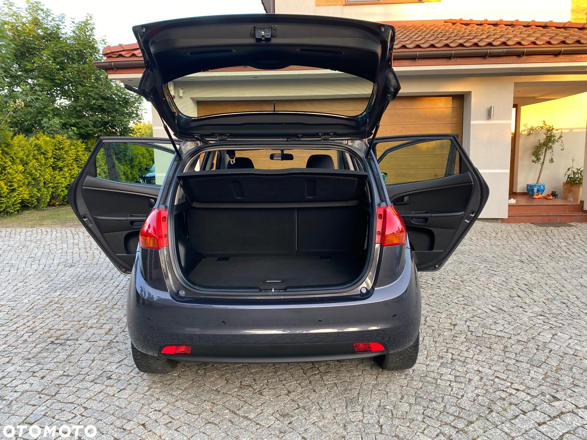 Kia Venga - 19