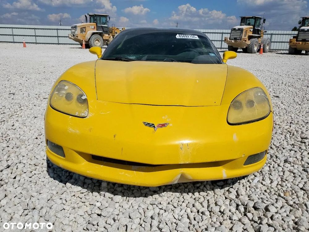 Chevrolet Corvette - 5
