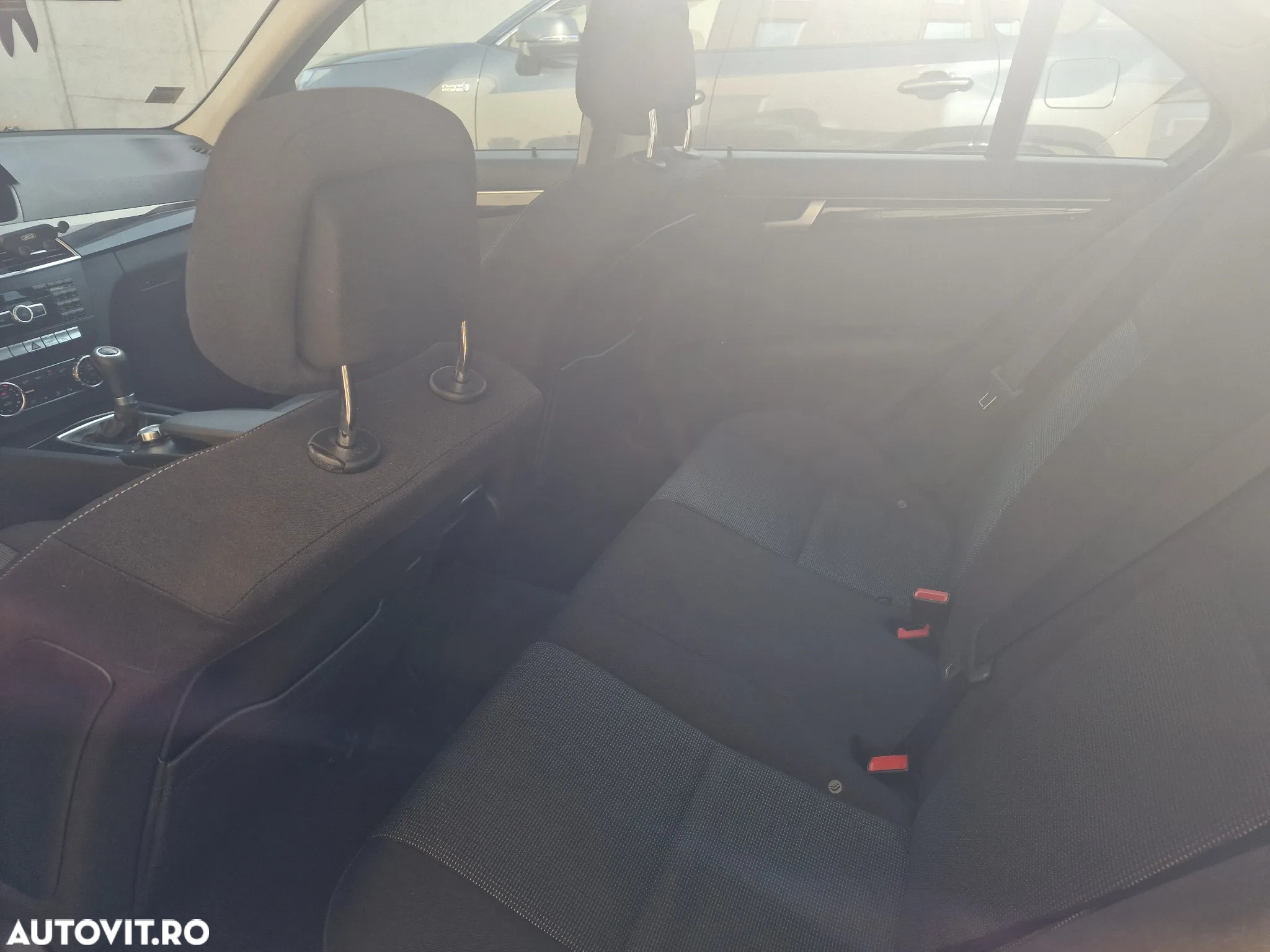 Mercedes-Benz C 200 T (BlueEFFICIENCY) - 11