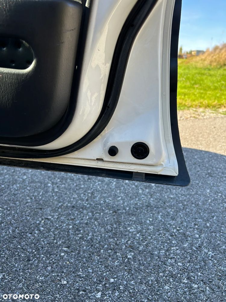 Toyota RAV4 2.0 - 14