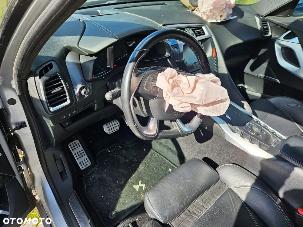 Citroën DS5 2.0 HDi Hybrid4 SoChic MCP - 7