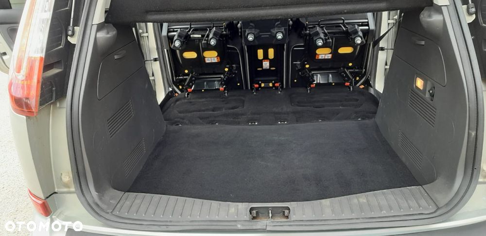 Ford C-MAX - 31