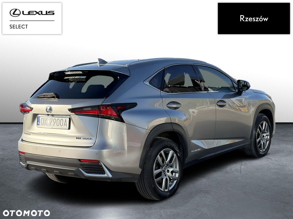 Lexus NX 300h Comfort AWD - 5