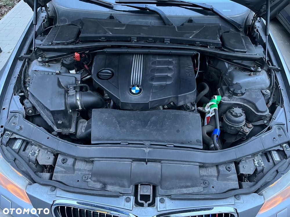 BMW Seria 3 320d DPF Edition Exclusive - 11