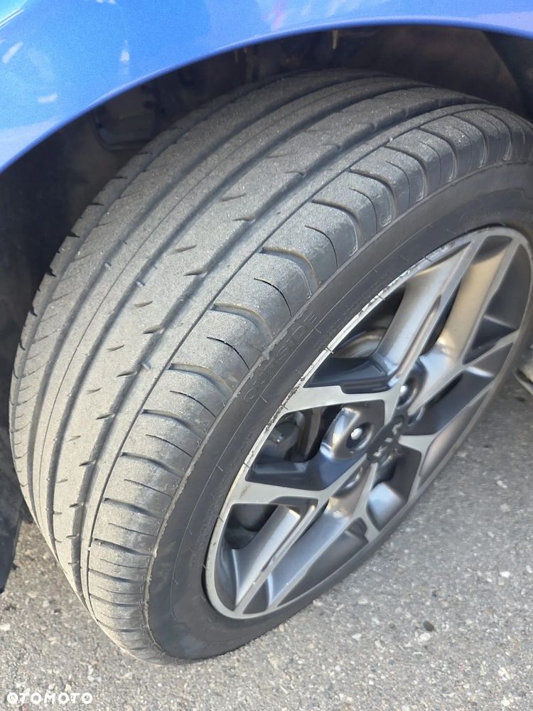 Kia Ceed 1.4 T-GDI DCT OPF GT Line - 4
