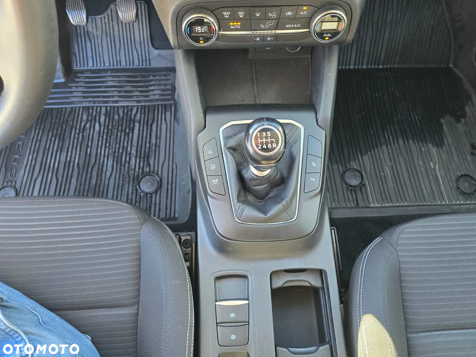 Ford Focus 1.0 EcoBoost Titanium ASS - 10