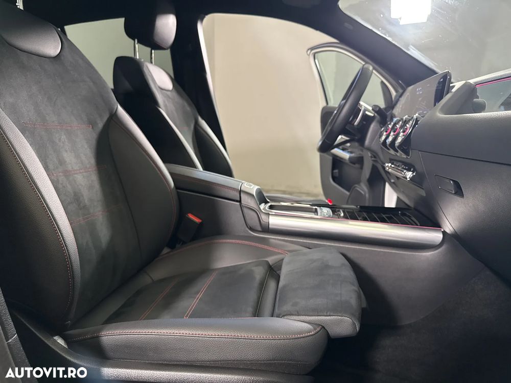 Mercedes-Benz GLA 200 d 4MATIC Aut. - 12