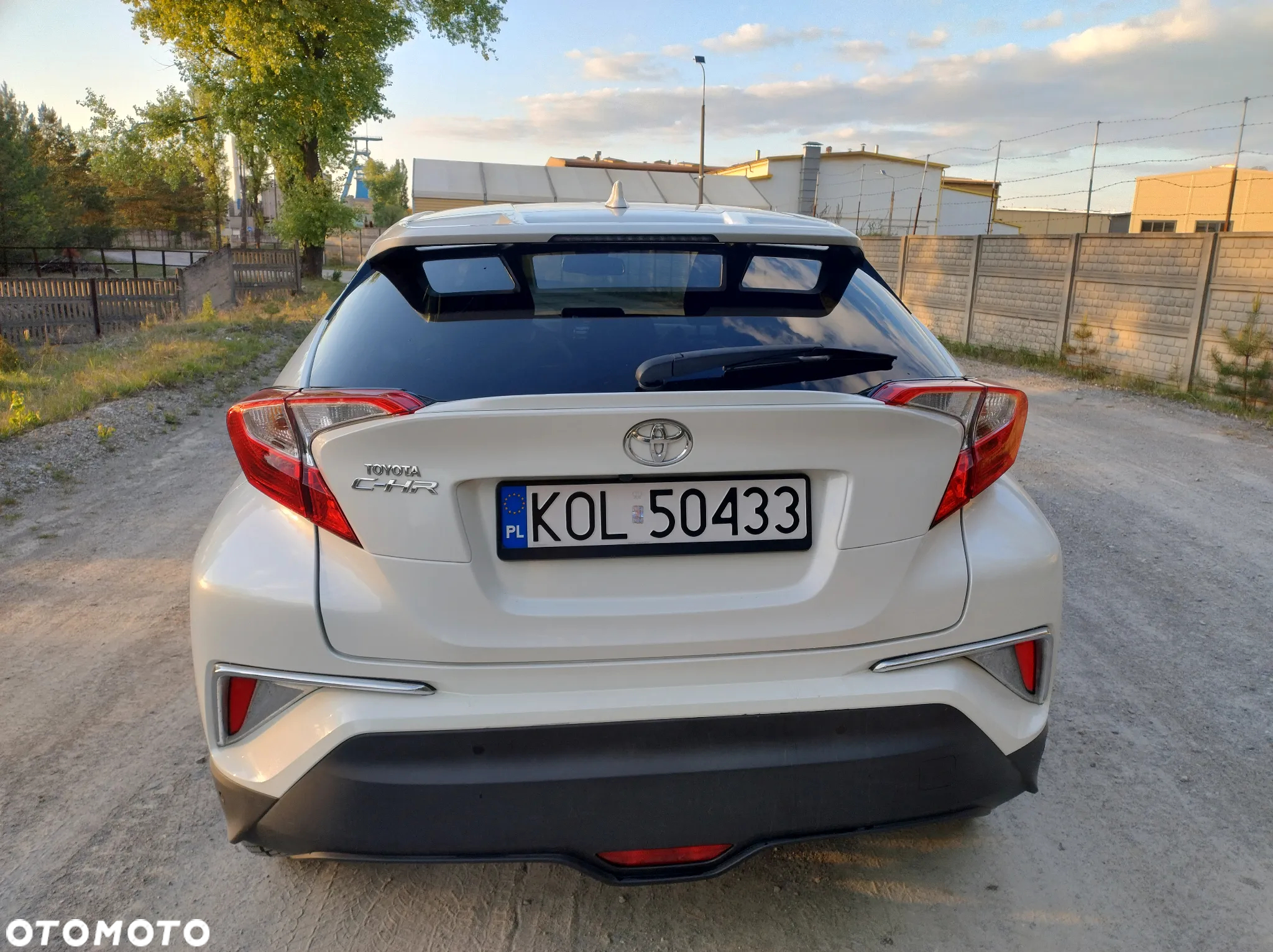 Toyota C-HR 1.2 Turbo Lounge - 30