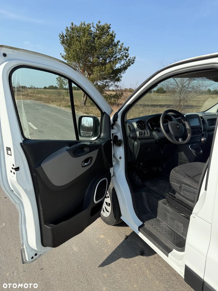 Renault Trafic - 12