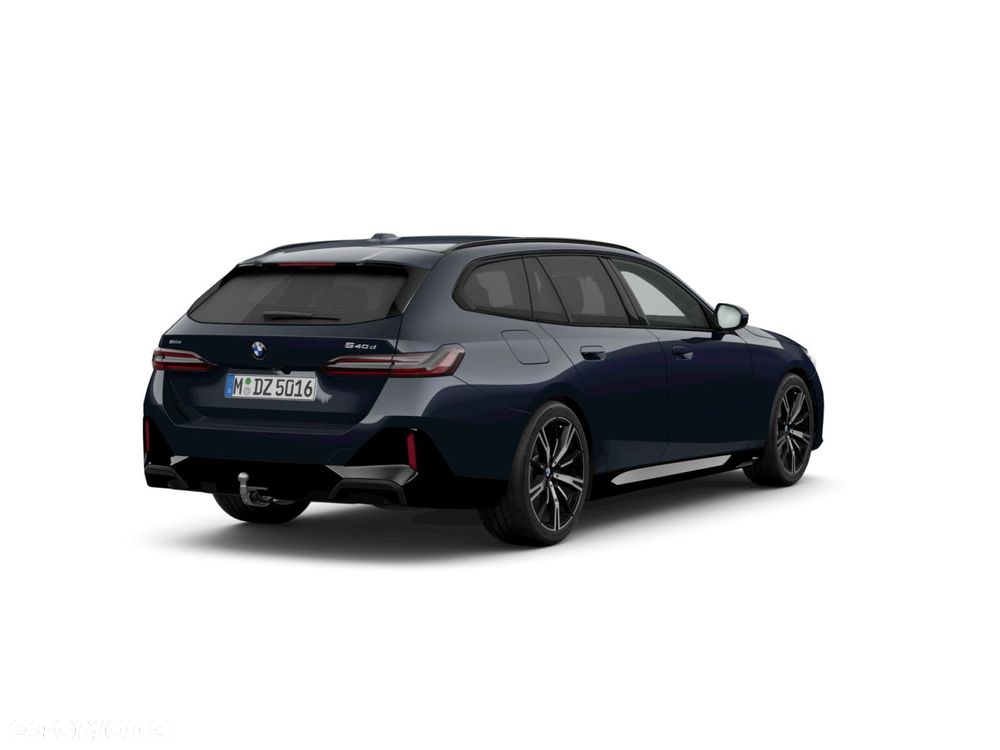 BMW Seria 5 540d xDrive mHEV M Sport - 3