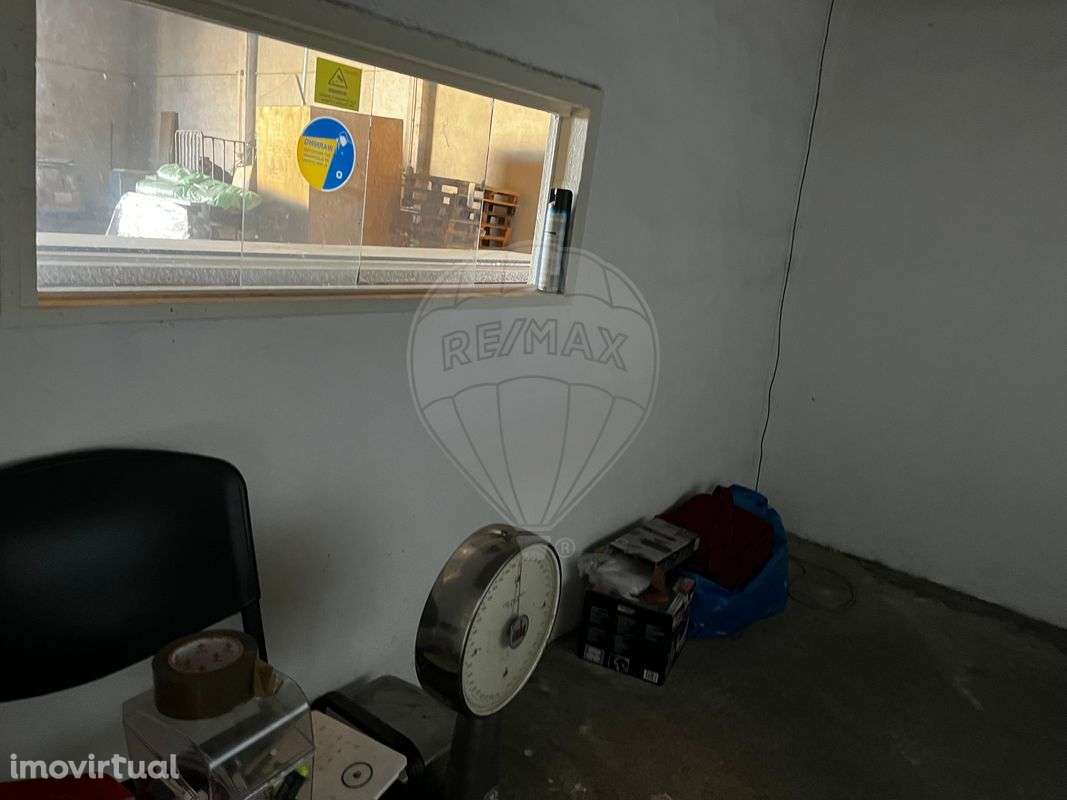 Armazém  para arrendamento - Grande imagem: 4/14