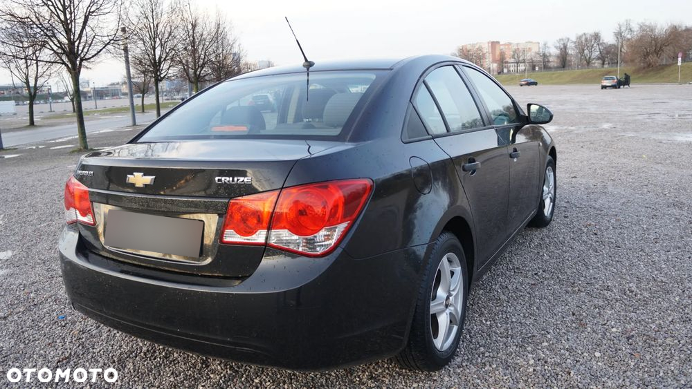 Chevrolet Cruze - 8