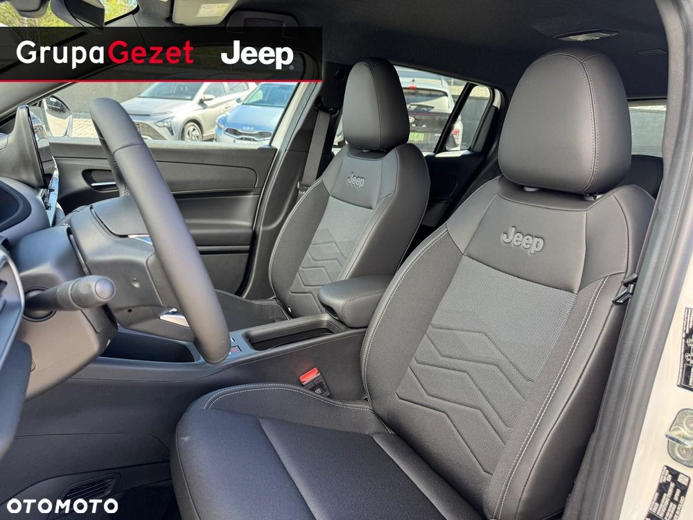 Jeep Avenger - 10