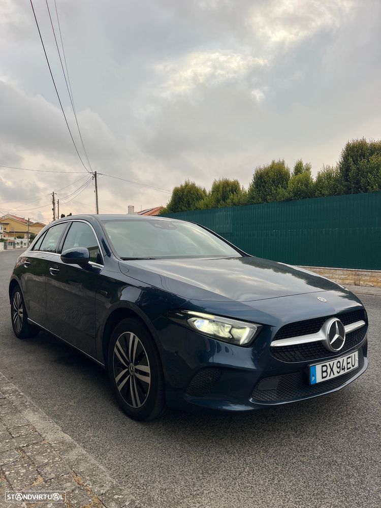 Mercedes-Benz A 250 e 8G-DCT Edition 2021 - 8