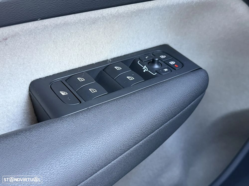 Volvo XC 40 2.0 D3 Inscription - 26