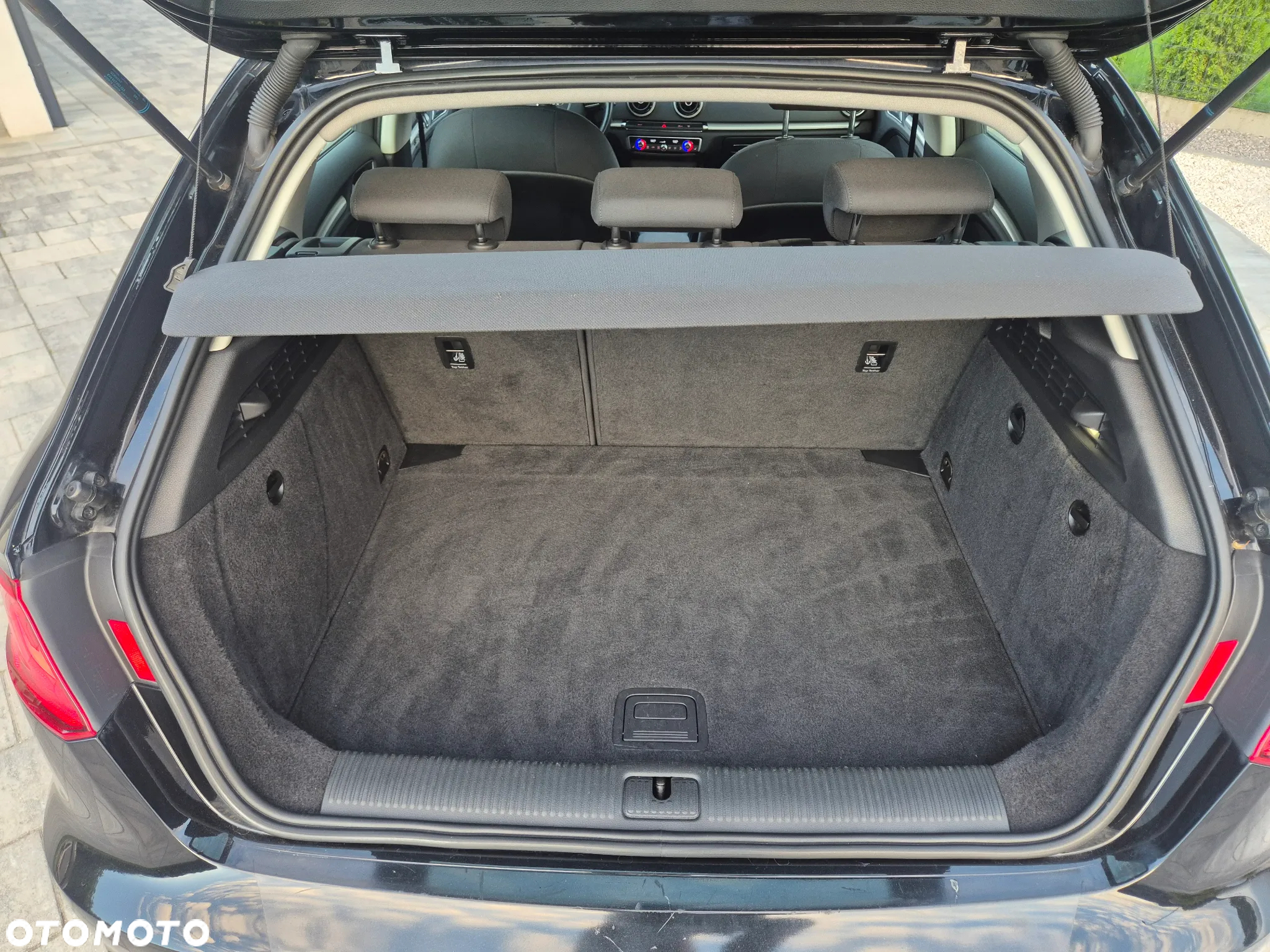 Audi A3 Sportback 1.6 TDI Attraction - 15
