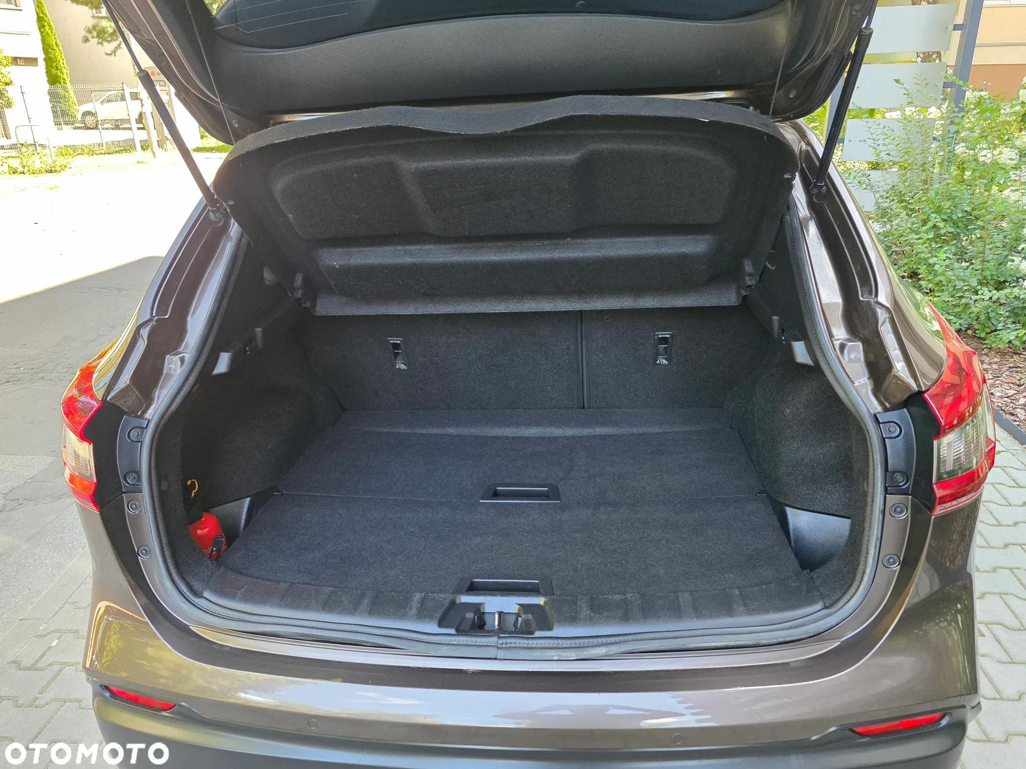 Nissan Qashqai 1.6 DCi 4x4 N-Connecta - 17