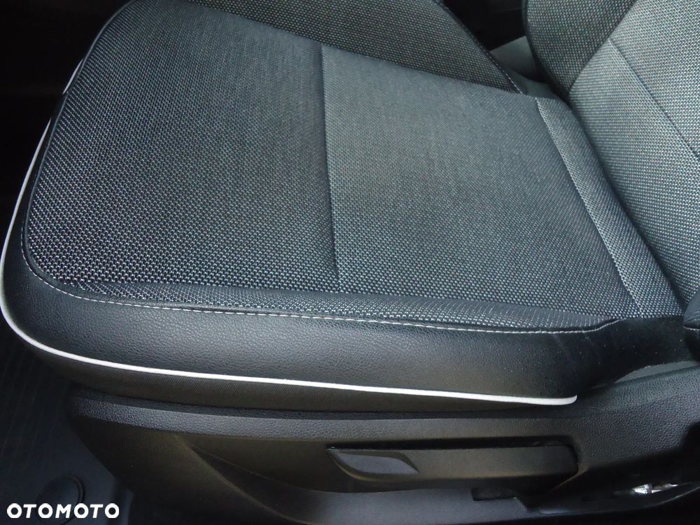 Renault Captur 1.0 TCe Intens - 11