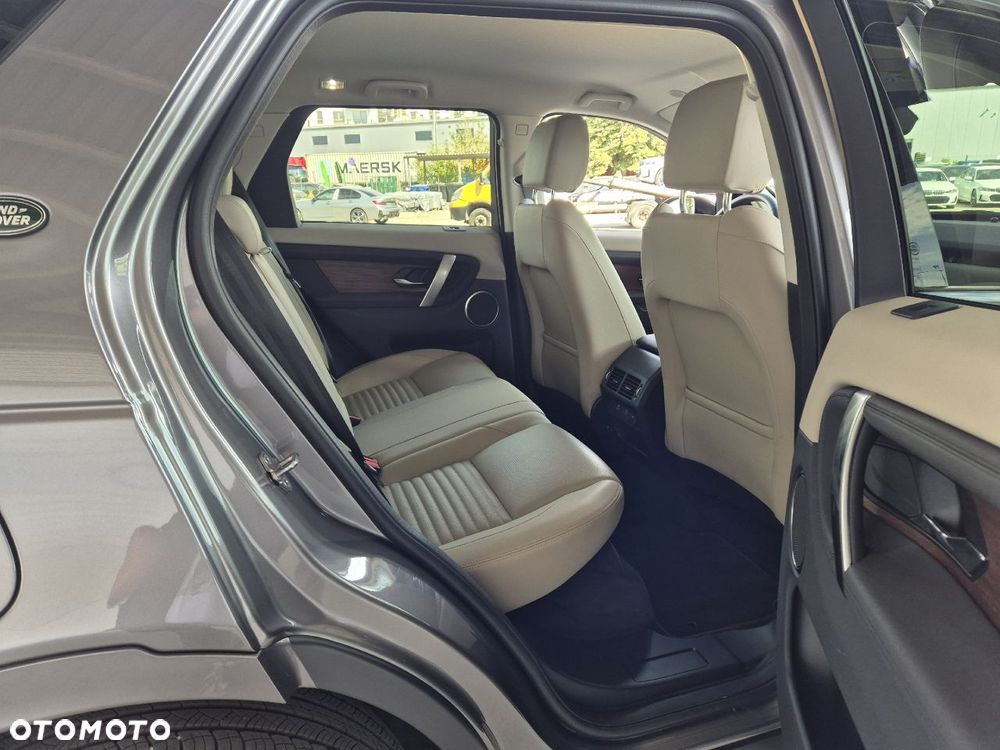 Land Rover Discovery Sport D200 - 14