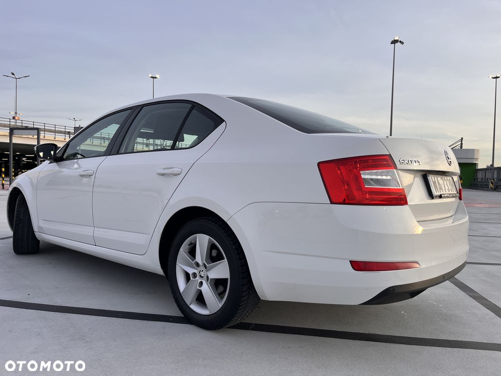 Skoda Octavia 1.4 TSI Ambition - 4