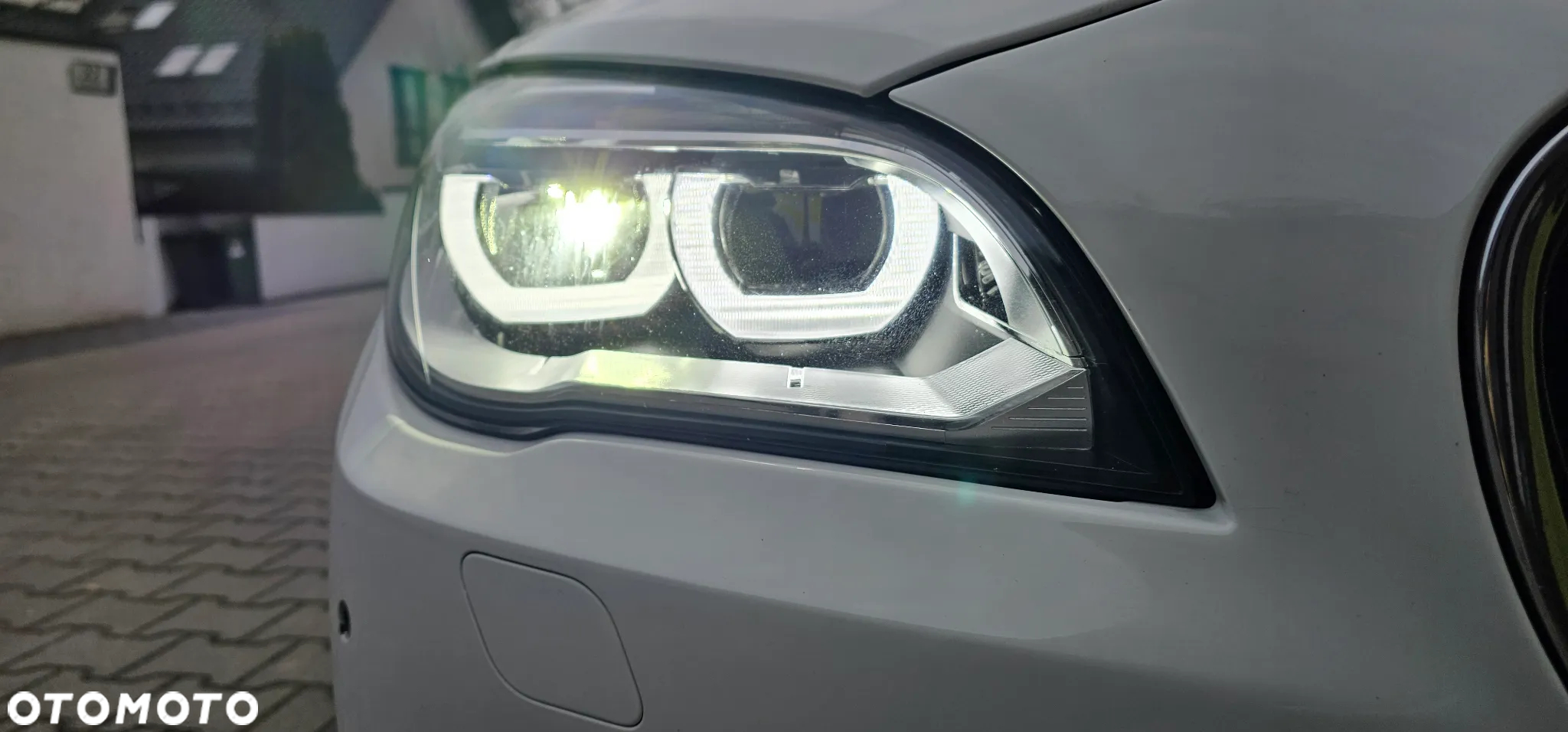 BMW Seria 7 740i - 16