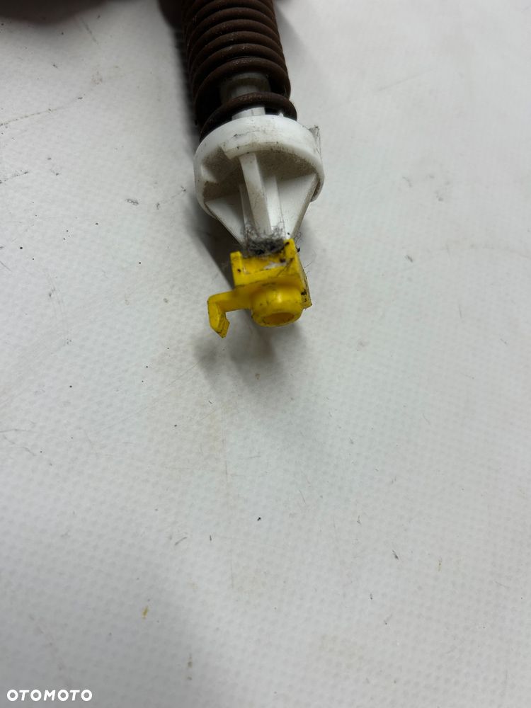 Saab 93 9-3 sprężyna powrotna pedału sprzęgła spinka  03-11 - 3