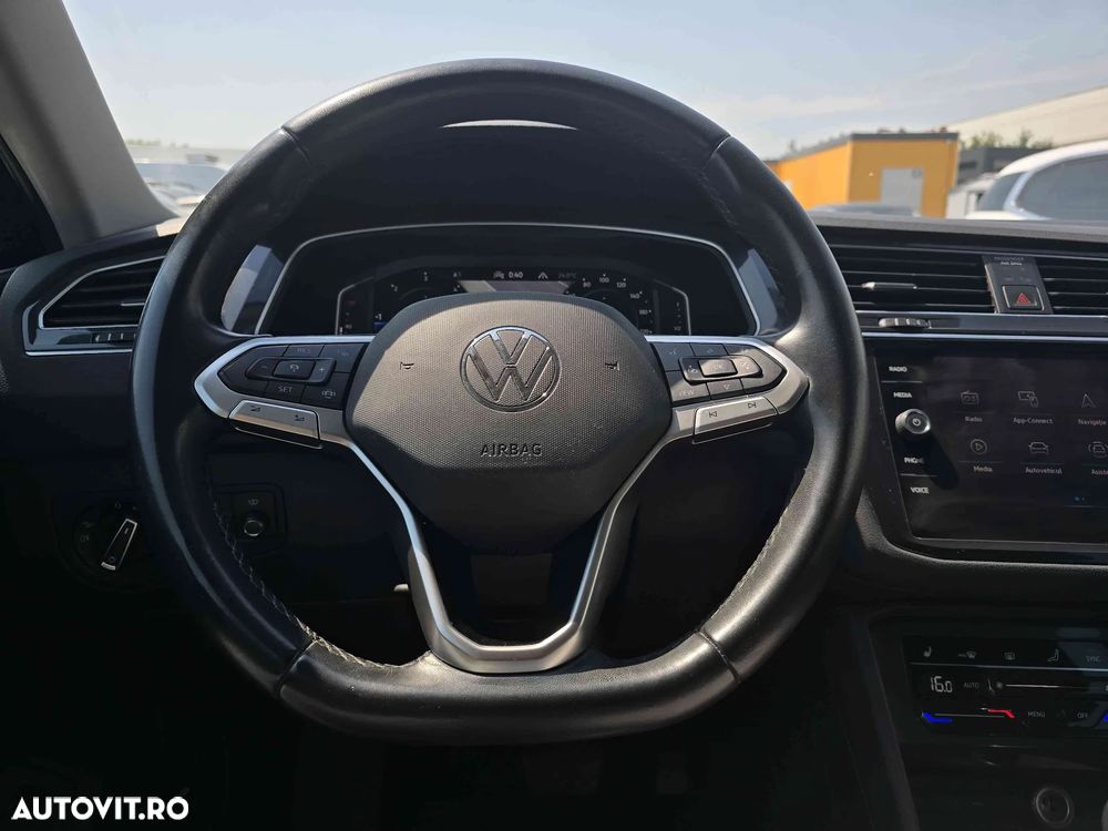 Volkswagen Tiguan - 15