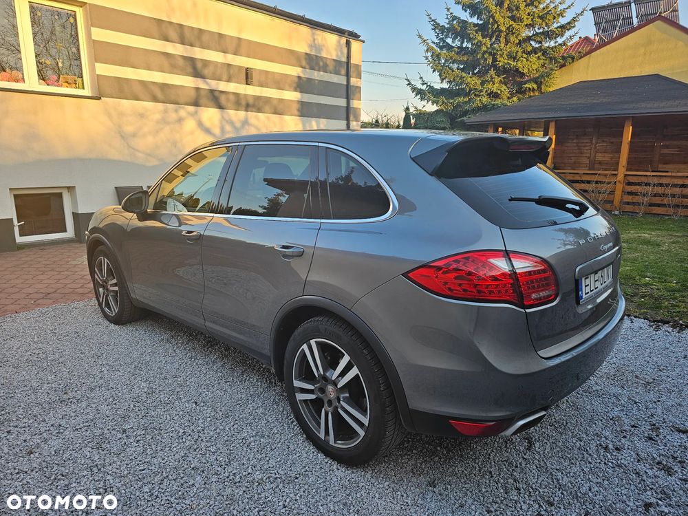 Porsche Cayenne Tiptronic S - 4