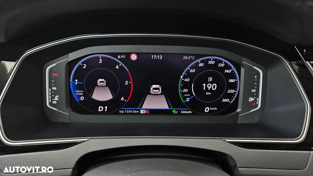 Volkswagen Passat 2.0 TDI SCR DSG Business - 23