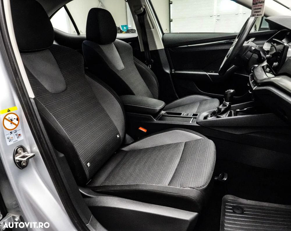 Skoda Octavia 2.0 TDI Style - 14