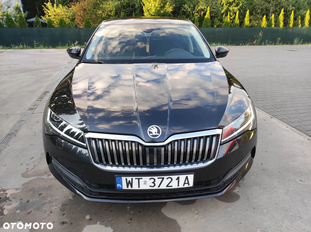 Skoda Superb 2.0 TDI SCR Ambition - 9