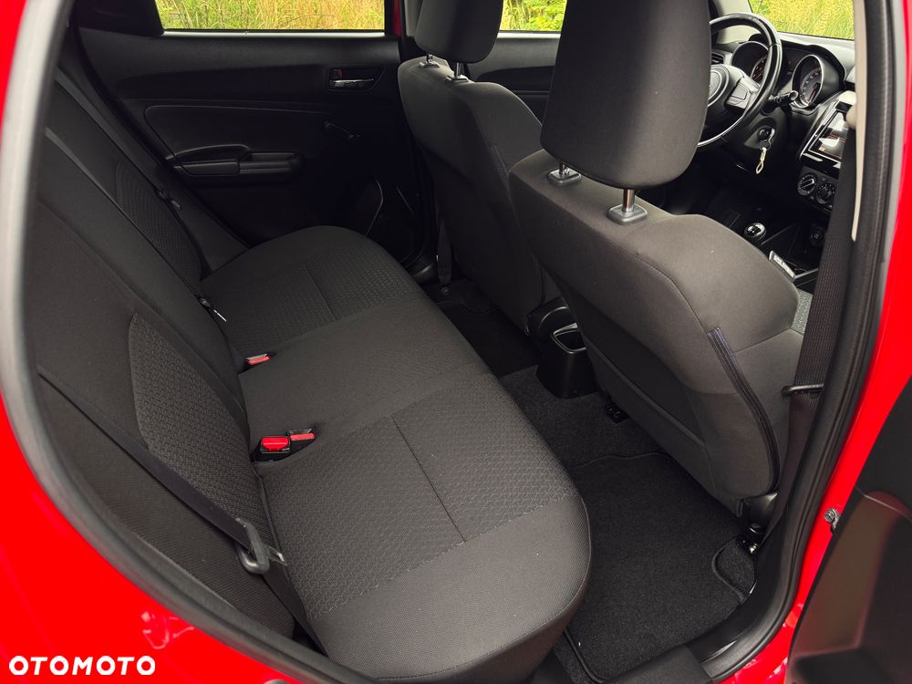 Suzuki Swift 1.2 SHVS Premium Plus - 10