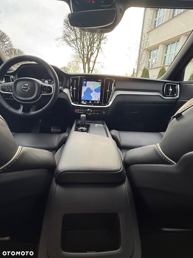 Volvo V60 B4 D Geartronic RDesign - 16