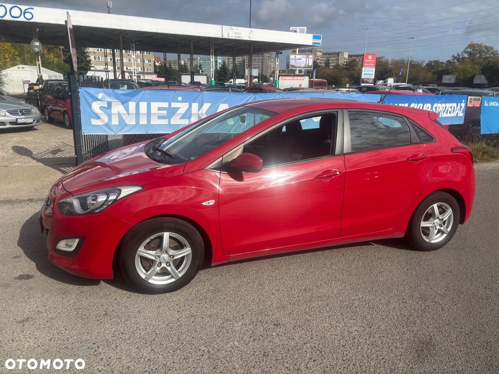 Hyundai i30 1.4 Classic + - 12