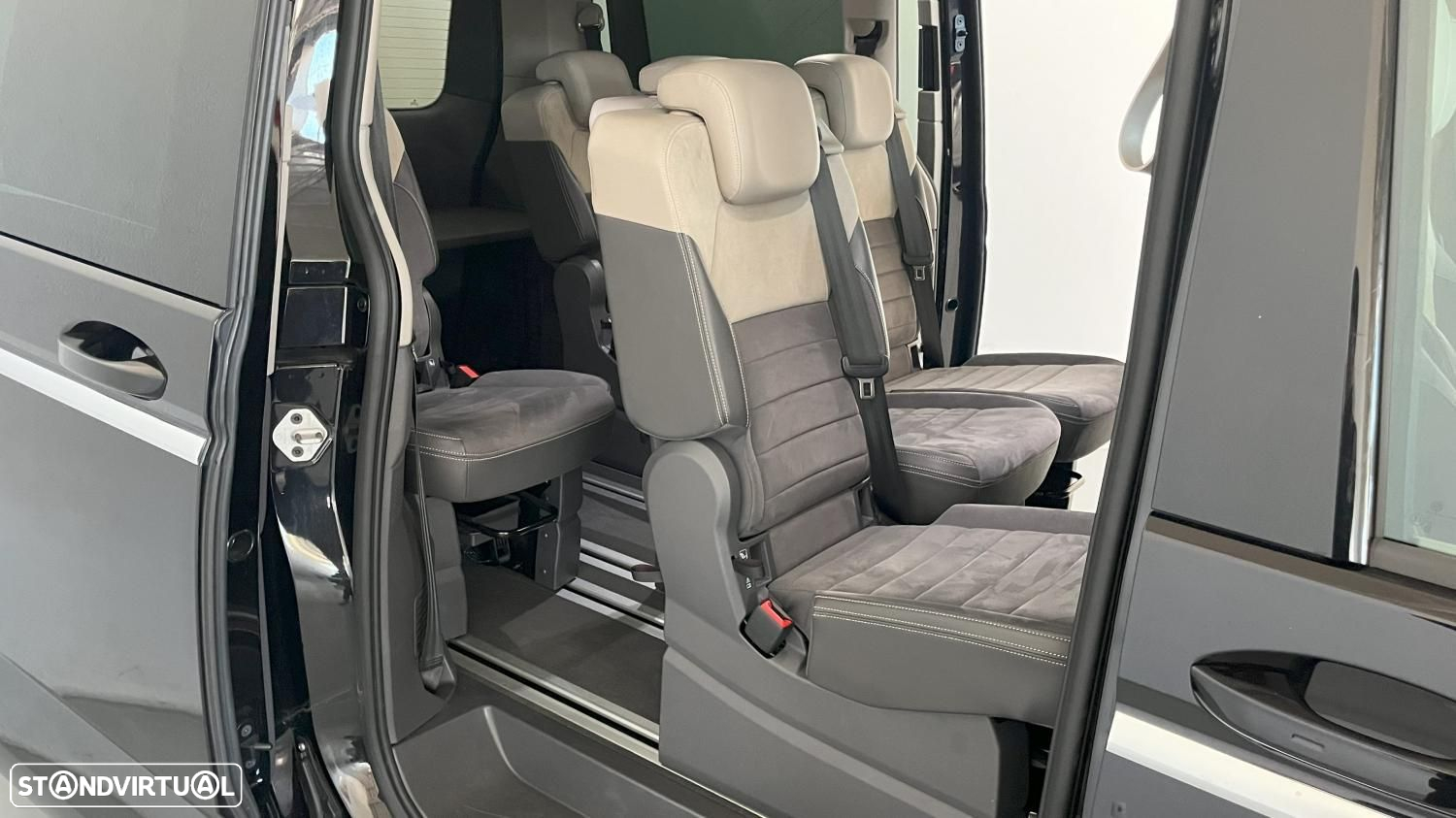 VW Multivan 2.0 TDI Style Longa DSG - 13