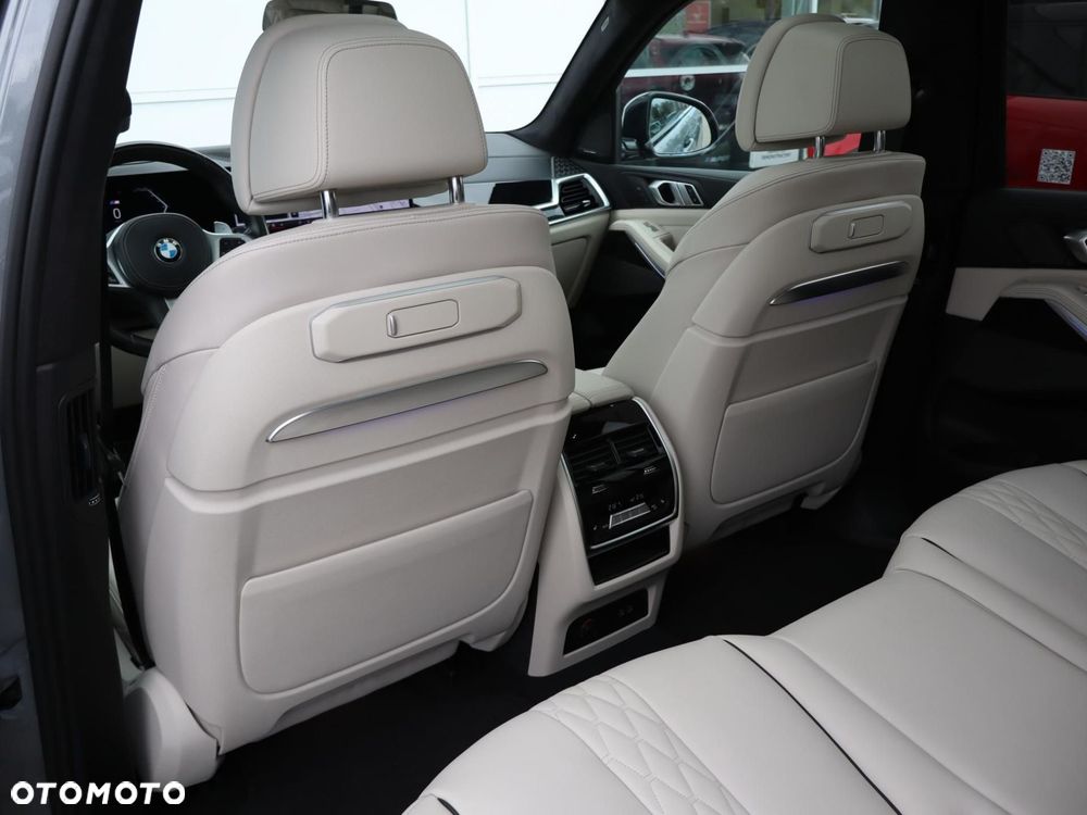 BMW X7 - 17