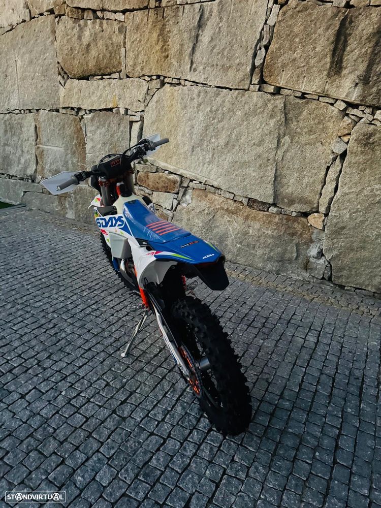 KTM 300 EXC Six Days - 2