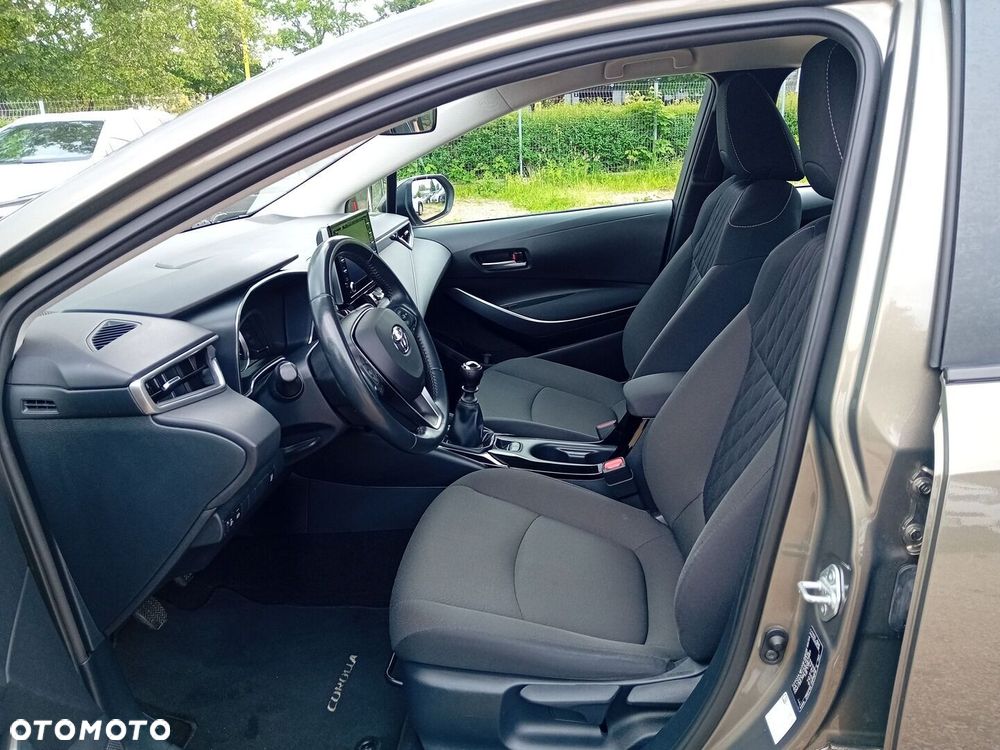 Toyota Corolla 1.6 Comfort - 12