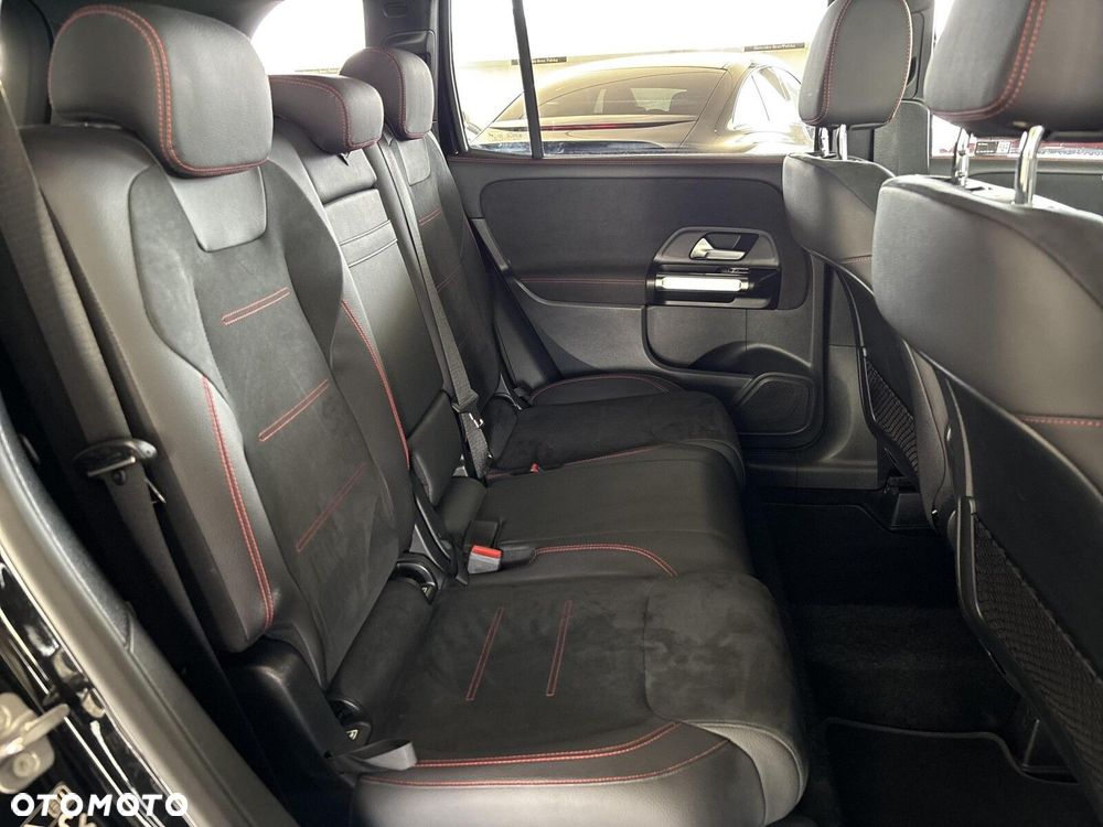 Mercedes-Benz GLB - 21